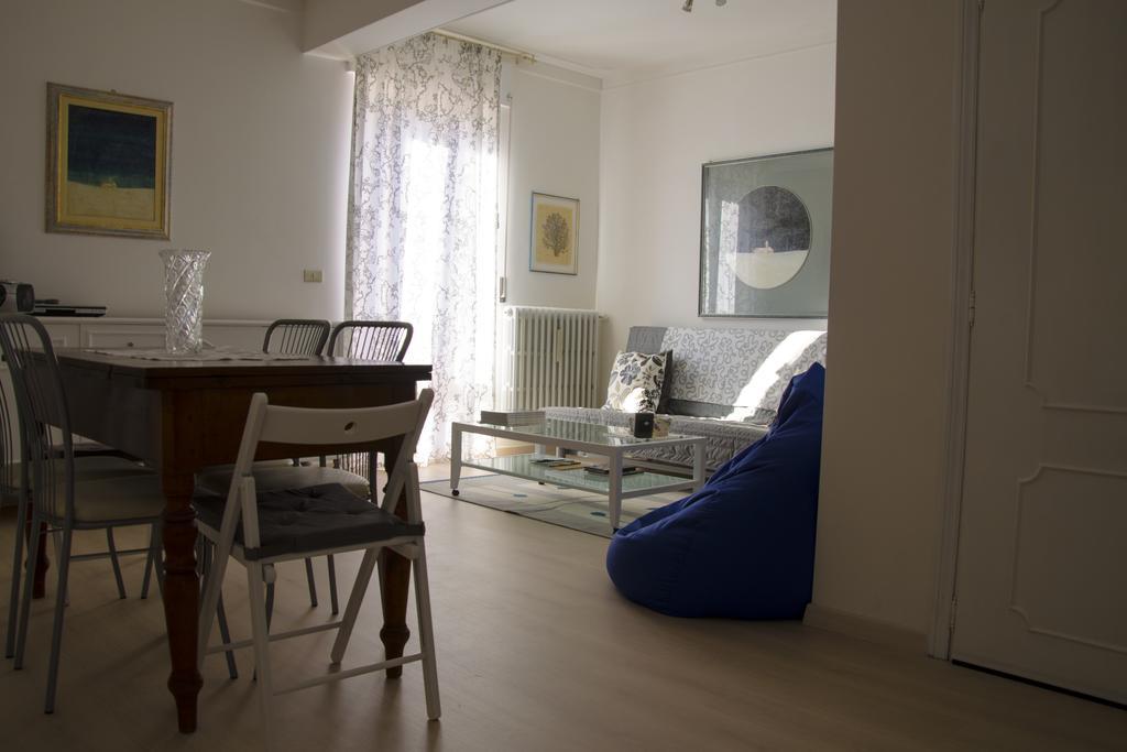 Ferienwohnung La Signora Dei Fiori Gubbio Exterior foto
