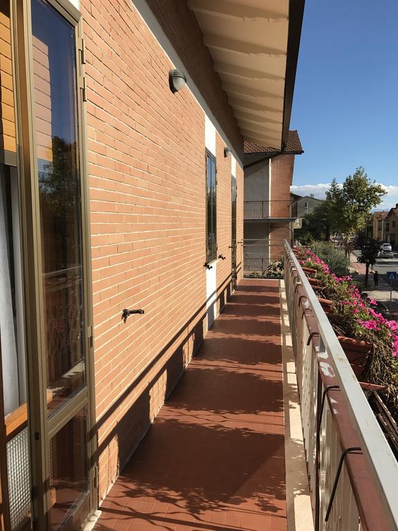 Ferienwohnung La Signora Dei Fiori Gubbio Exterior foto